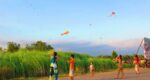 Bãi thả diều chân cầu thủ