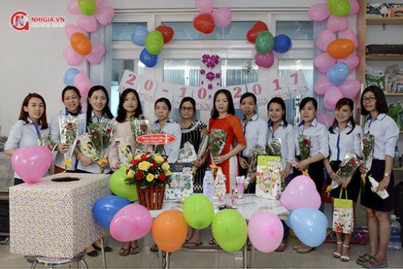 Ngày 20-10: Phụ Nữ  là để yêu thương