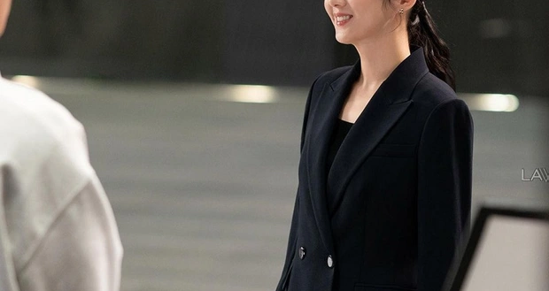 Jang Nara xuất hiện trong Cheer Up, gây choáng vì vẻ đẹp không tuổi