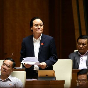 Bộ trưởng Phùng Xuân Nhạ giải