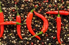 Bị dị ứng da mặt mẩn đỏ ngứa nên ăn gì?