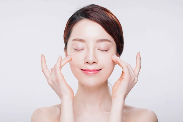 Có nên sử dụng máy rửa mặt hàng ngày không??