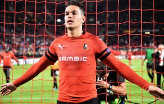Ben Arfa dọa xé lưới PSG