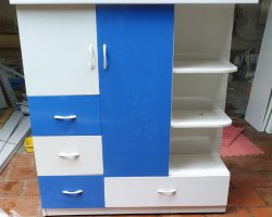 Mẫu kệ trưng bày bằng nhựa