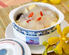 Chè yến ngũ quả