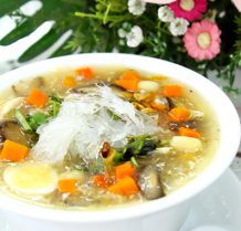 Soup yến vi cá