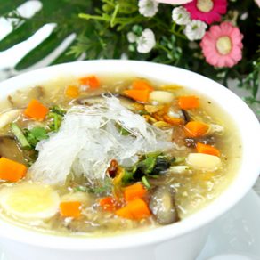 Soup yến vi cá