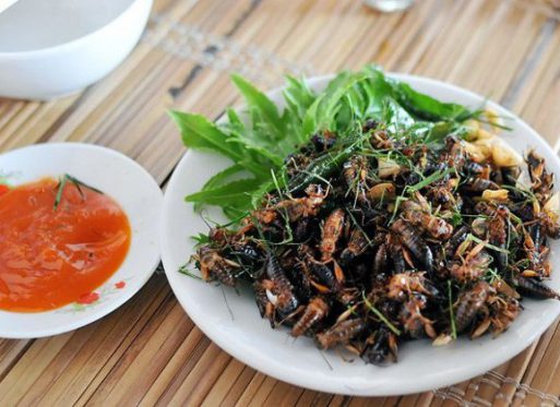 Ở vùng Long Khánh có một món đặc sản thử thách độ can đảm của nhiều người nhưng ai ăn xong cũng mắc ghiền