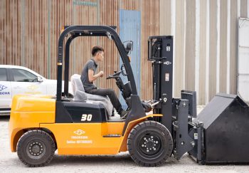 Xe nâng càng gật gù và những điều bạn nên biết