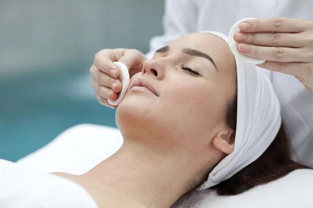 8 ĐIỀU BẠN CẦN LƯU Ý KHI CHĂM SÓC DA MẶT TẠI SPA