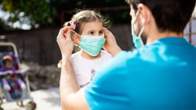 Phòng tránh các bệnh thường gặp ở trẻ lúc giao mùa bằng cách nào?
