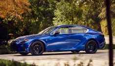 Lexus IS 2021 sắp về Việt Nam