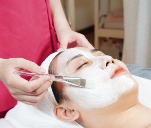 Ủ Trắng Face Huyết Yến