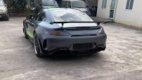 Siêu xe Mercedes-AMG GT R Pro đầu tiên về Việt Nam xuất hiện tại tỉnh Hoà Bình