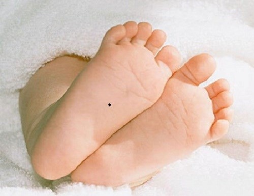 Xem bói nốt ruồi ở chân người giàu sang, có mệnh phú quý