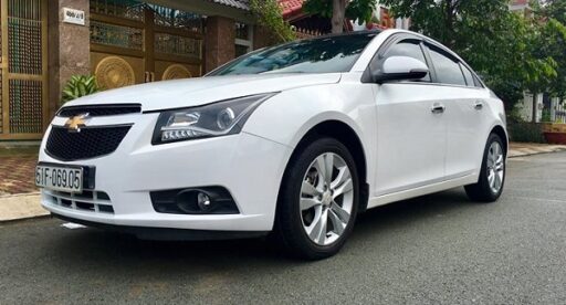 Cho thuê xe tự lái 4 chỗ chevrolet cruze