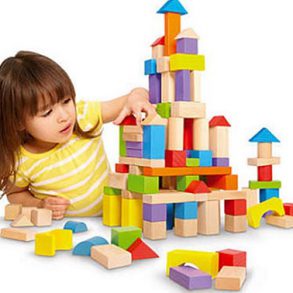 Kinh nghiệm chọn đồ chơi an toàn cho bé