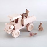 Xe tải chở động vật