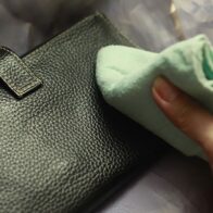 Cách khử mùi hôi cho đồ da thật tại nhà an toàn nhất