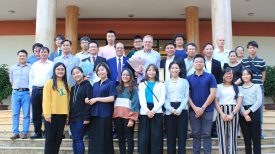 Lễ trao Chứng nhận đóng góp xuất sắc cho chuyên gia nước ngoài