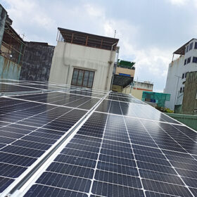 Hoàn thành hệ thống năng lượng mặt trời hòa lưới 8kWp