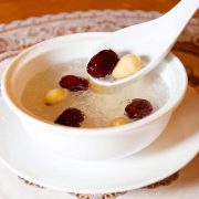 Bị bệnh gút có ăn yến sào được không?