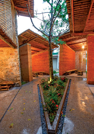 Best pavillion Nhà mở với tre, đất, đá