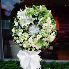 Hướng dẫn chọn vòng hoa đám tang ý nghĩa