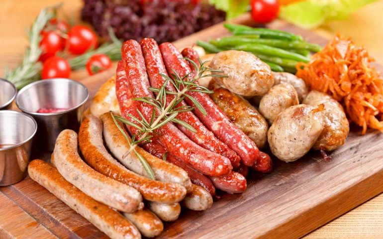 Cách làm xúc xích không cần ruột non vừa ngon vừa đơn giản cho gia đình!!!
