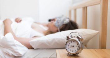 Bí quyết ngủ ngon: Những hiểu lầm cần tránh về giấc ngủ